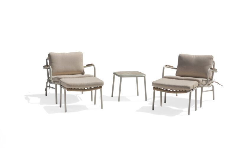 patio furniture with ottomans