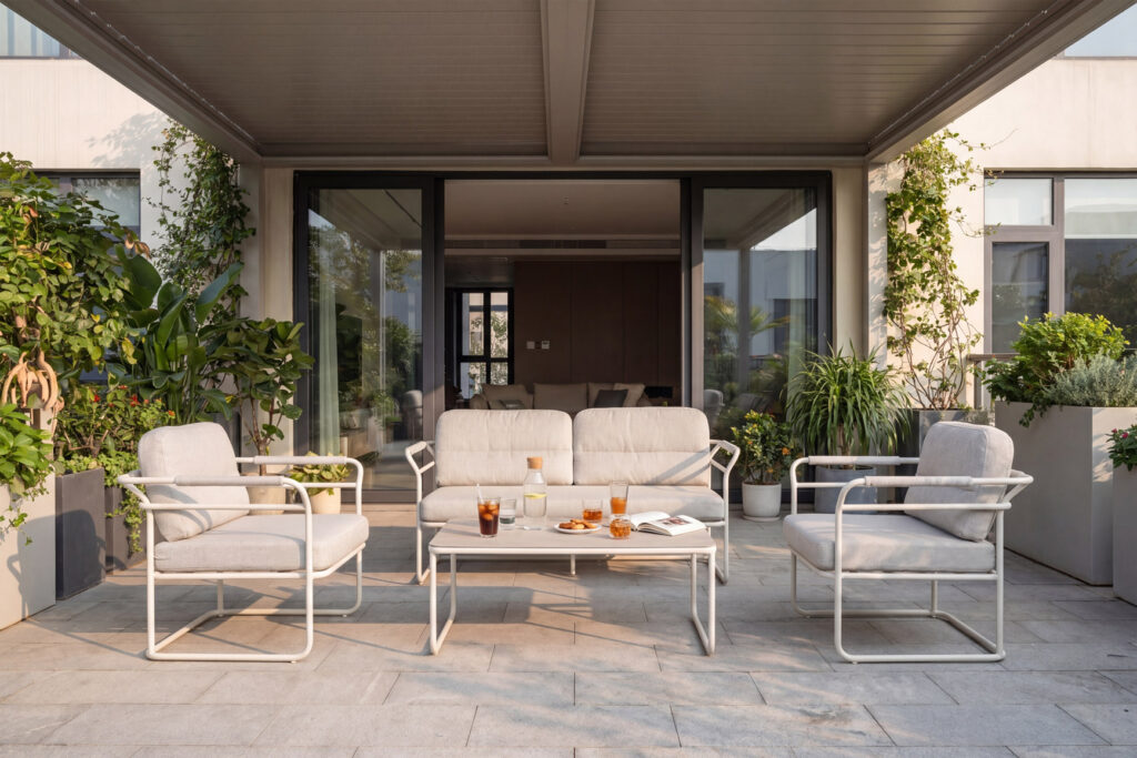 premium outdoor lounge furniture