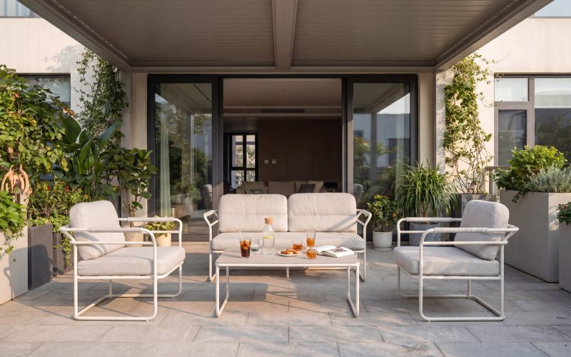 premium outdoor lounge furniture