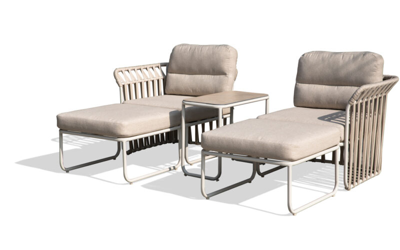 outdoor lounge furniture
