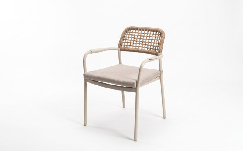 63201 versatile aluminum outdoor dining chair