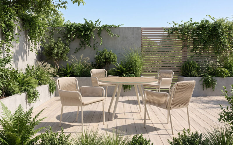 Powder coated aluminum frame dining chair